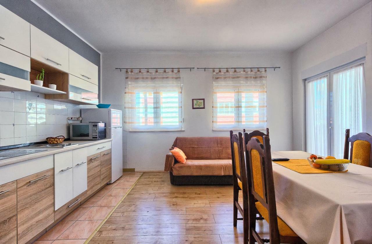 Apartments Milenka Trogir Ngoại thất bức ảnh