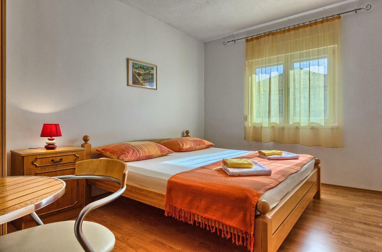 Apartments Milenka Trogir Ngoại thất bức ảnh